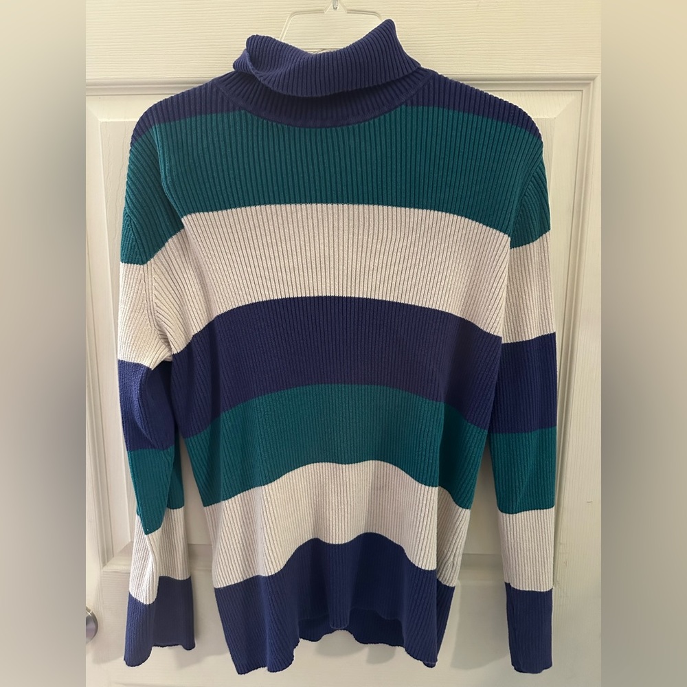 Striped turtle neck